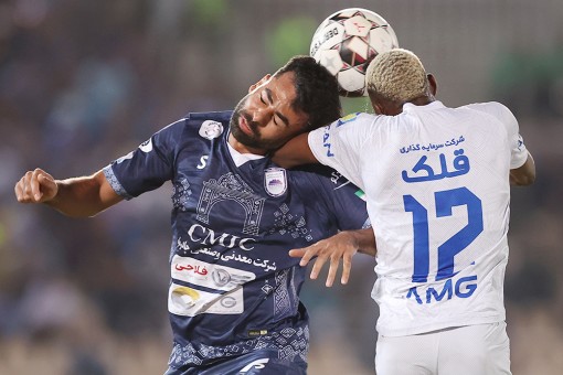 چادرملو اردکان - استقلال تهران