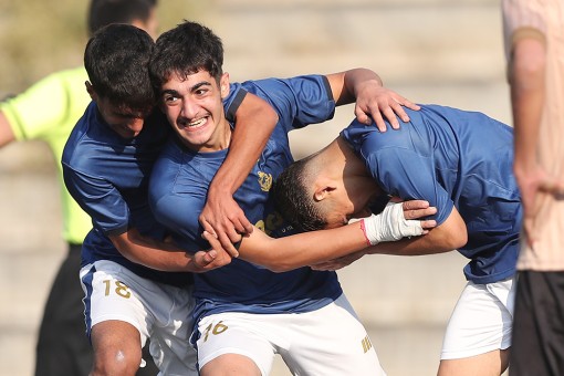 سورنا تهران - ملوان بندر انزلی