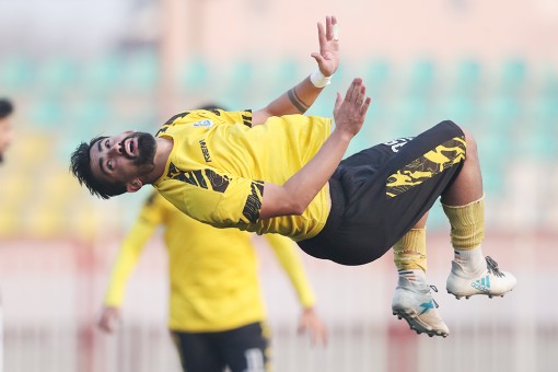 ملوان تهران - سینا کلاچای