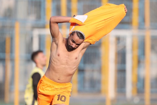 استقلال جنوب تهران - نارنجی پوشان کوهسار