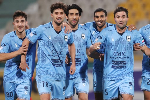 چادرملو اردکان - پرسپولیس تهران