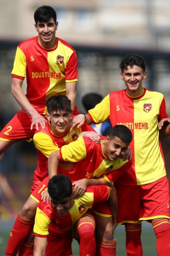 دوستی مهر - آبی پوشان قرن ۲۱