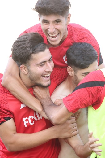 عقاب تهران - کیا تهران