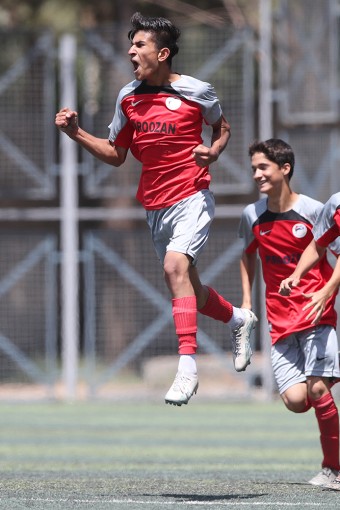 پیروزان فوتبال تکین - پارسیان سایا