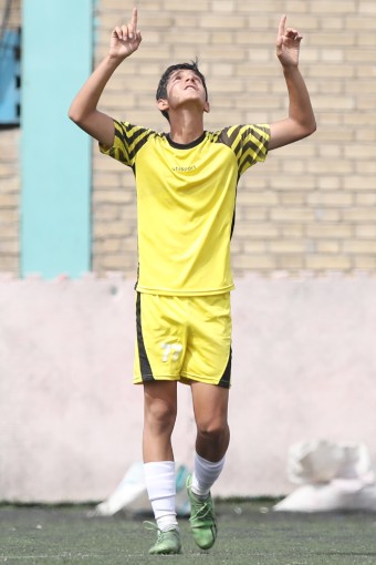 سرخ پوشان - وحدت