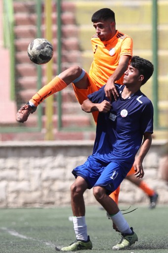 نفت ایرانیان - ماهان تندیس