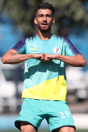 سرخ پوشان آرنا - آریا گستر