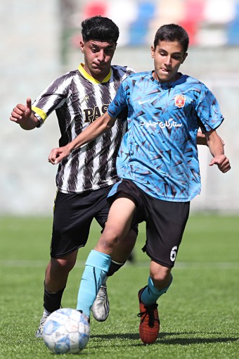 پیشگامان ستارگان جنوب - پاشا چرم ری