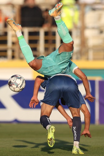 پیکان تهران - ملوان بندرانزلی