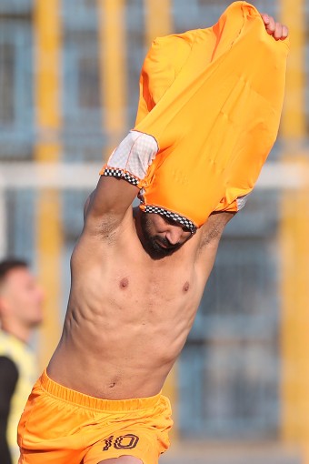 استقلال جنوب تهران - نارنجی پوشان کوهسار