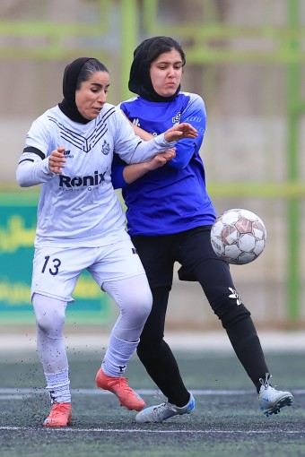 آوا تهران - ملوان بندرانزلی