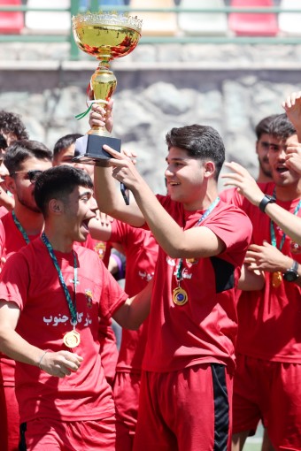 جشن قهرمانی لیگ برتر امید حوزه شمیرانات