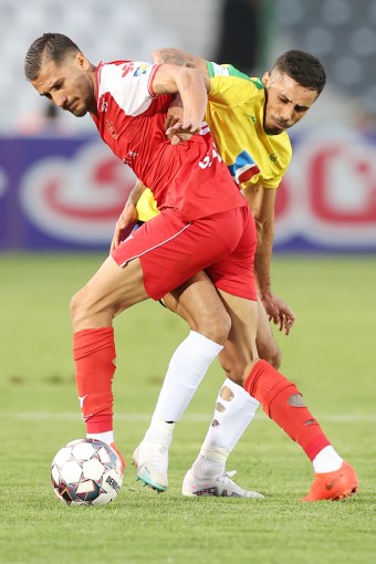 پرسپولیس تهران - صنعت نفت آبادان